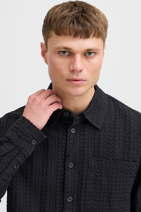 Solid Mikai Shirt True Black