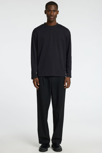 Loose Oscar LS Tee Black